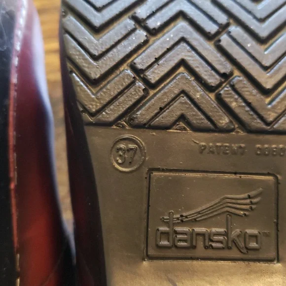 Dansko Women's Working Clogs Cordovan Sz 37/7 - Picture 11 of 12